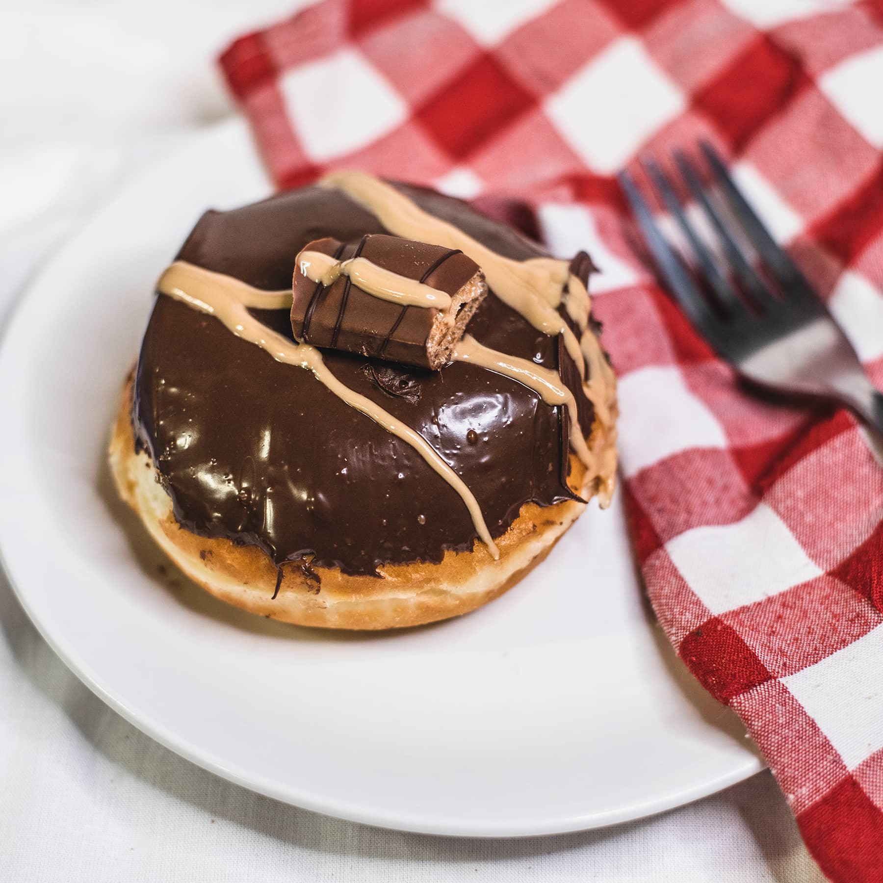 Gourmet Doughnut Kinder Bueno Gourmet Doughnut Kinder Bueno